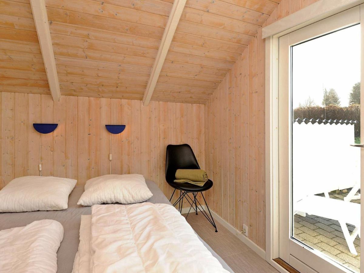 8 Person Holiday Home In Hejls Eksteriør bilde